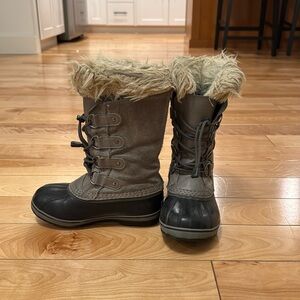 Kids sorel boots